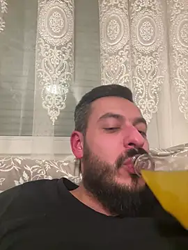 Snapshot of derbyo chatting on January 2025 09:31:02 PM derbyo online show from January 2025 09:31:02 PM