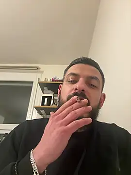 Snapshot of derbyo chatting on February 2025 06:56:02 PM derbyo online show from February 2025 06:56:02 PM