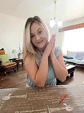 Vintasia online show from October 2025 10:34:02 AM