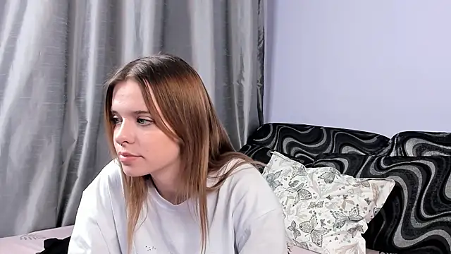 MonaClive online show from January 2025 07:32:02 AM