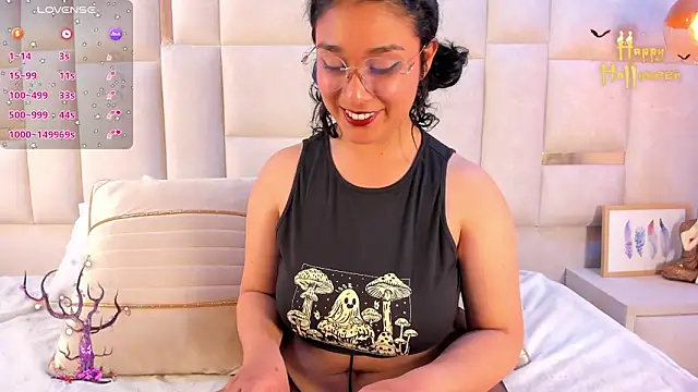 Tamara palacios online show from October 2025 05:46:01 PM