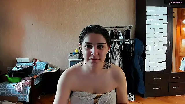  Roselina  online show from April 2026 07:41:01 AM