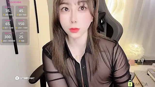 Snapshot of Alano-01 chatting on March 2025 12:35:02 PM Alano-01 online show from March 2025 12:35:02 PM