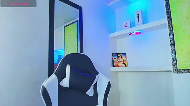 Miss sparkle00 online show from October 2025 09:56:02 AM