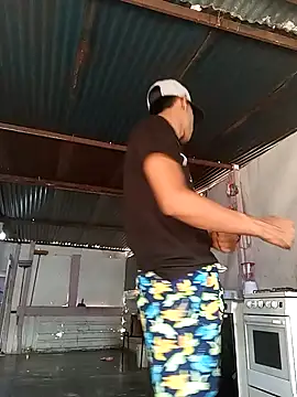 Snapshot of matteo_rivas chatting on October 2025 03:45:02 PM matteo rivas online show from October 2025 03:45:02 PM