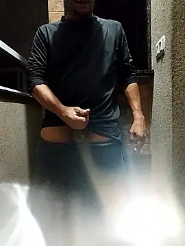 Snapshot of Santanacumxplod chatting on February 2026 02:33:01 AM Santanacumxplod online show from February 2026 02:33:01 AM