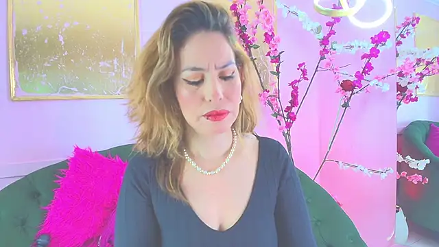 scarlette69 online show from December 2025 07:54:01 PM