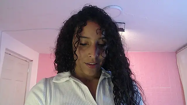 Snapshot of DULCE1609 chatting on April 2026 08:04:01 PM DULCE1609 online show from April 2026 08:04:01 PM