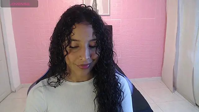 Snapshot of DULCE1609 chatting on April 2026 01:25:02 PM DULCE1609 online show from April 2026 01:25:02 PM
