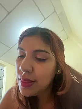 Snapshot of Eva1203 chatting on March 2025 06:47:01 AM Eva1203 online show from March 2025 06:47:01 AM