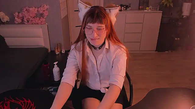 foxy jpg online show from March 2026 09:33:02 PM