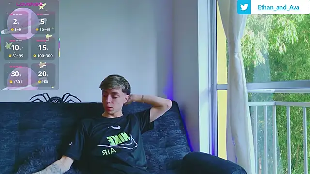 Snapshot of ethan_and_ava chatting on October 2025 12:38:01 PM ethan and ava online show from October 2025 12:38:01 PM