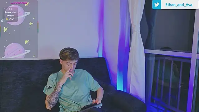 Snapshot of ethan_and_ava chatting on October 2025 02:36:02 AM ethan and ava online show from October 2025 02:36:02 AM