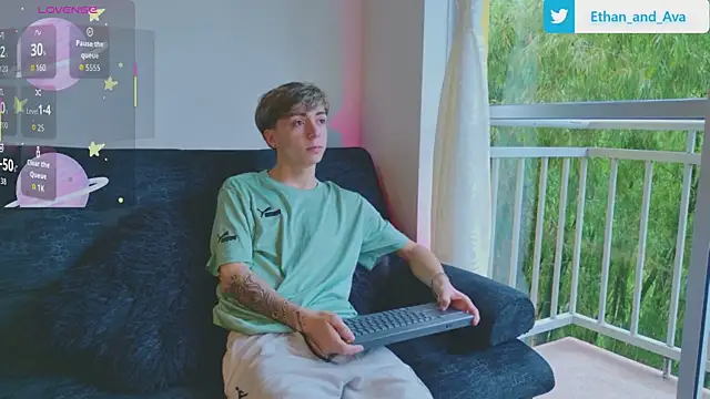 Snapshot of ethan_and_ava chatting on October 2025 01:06:02 PM ethan and ava online show from October 2025 01:06:02 PM