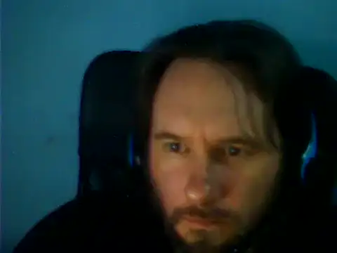 Snapshot of gamedesigndad19 chatting on January 2025 02:14:01 AM gamedesigndad19 online show from January 2025 02:14:01 AM