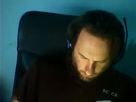 Snapshot of gamedesigndad19 chatting on January 2025 01:39:02 AM gamedesigndad19 online show from January 2025 01:39:02 AM