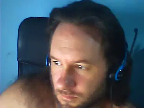 Snapshot of gamedesigndad19 chatting on January 2025 04:36:01 AM gamedesigndad19 online show from January 2025 04:36:01 AM