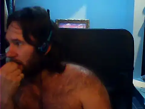 Snapshot of gamedesigndad19 chatting on February 2025 10:00:01 PM gamedesigndad19 online show from February 2025 10:00:01 PM
