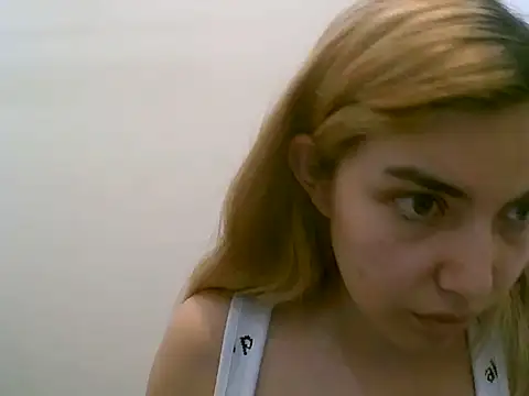 Snapshot of VittoriaTaylor chatting on September 2025 08:43:01 PM VittoriaTaylor online show from September 2025 08:43:01 PM