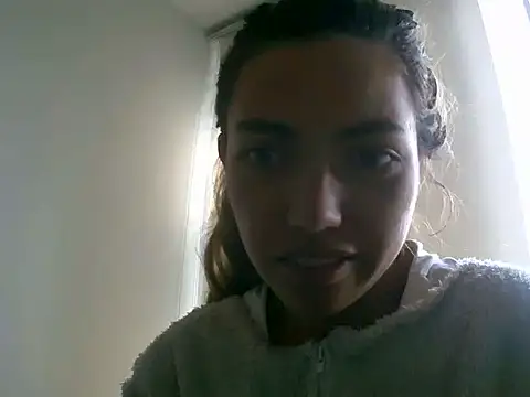 VittoriaTaylor online show from June 2026 09:15:02 PM