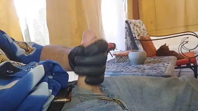 bwcbeat83 online show from March 2026 01:00:01 AM