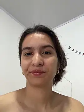 Snapshot of Bella_still chatting on April 2026 02:03:02 PM Bella still online show from April 2026 02:03:02 PM