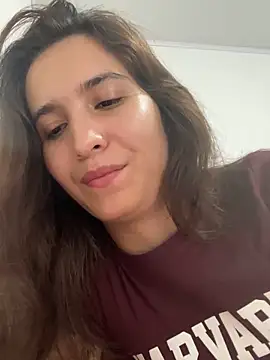 Snapshot of Bella_still chatting on April 2026 07:49:01 PM Bella still online show from April 2026 07:49:01 PM