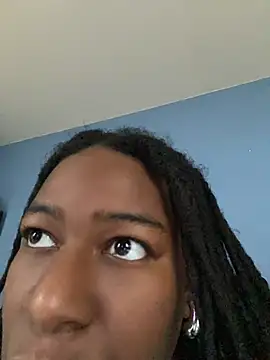 xoxoHotCoCo online show from July 2026 06:01:02 PM