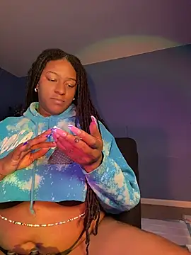 xoxoHotCoCo online show from August 2026 10:58:01 PM