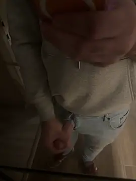 Snapshot of Klaus298 chatting on December 2025 08:41:01 AM Klaus298 online show from December 2025 08:41:01 AM