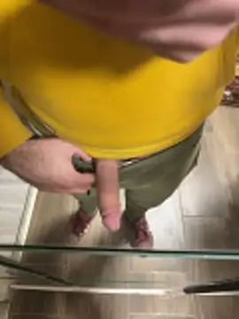 Snapshot of Klaus298 chatting on December 2025 02:26:01 PM Klaus298 online show from December 2025 02:26:01 PM