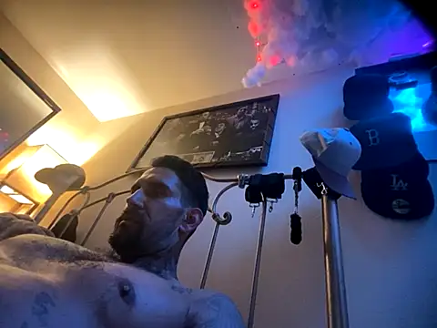 Snapshot of hornycouple818 chatting on November 2025 04:03:01 PM hornycouple818 online show from November 2025 04:03:01 PM