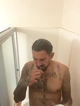 Snapshot of hornycouple818 chatting on November 2025 07:19:01 AM hornycouple818 online show from November 2025 07:19:01 AM