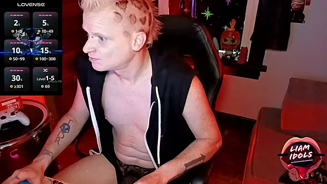 LiamIdols online show from October 2025 09:15:01 PM