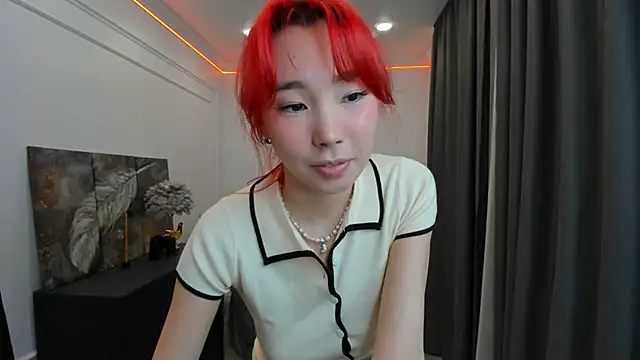 AnnaReyla online show from April 2026 11:12:01 AM