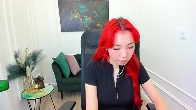 AnnaReyla online show from April 2026 04:06:01 AM