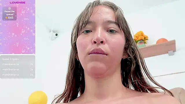 Snapshot of SERAFINA_ chatting on February 2025 02:59:02 PM SERAFINA online show from February 2025 02:59:02 PM