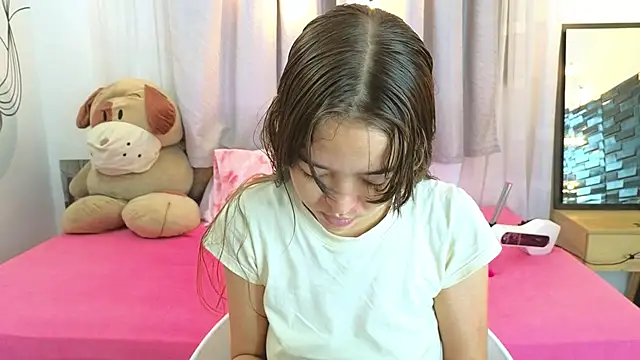 SERAFINA  online show from November 2025 12:29:02 PM