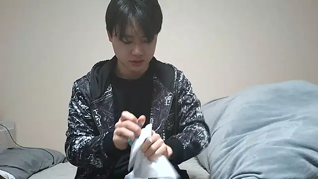 nunnun00 online show from March 2025 03:39:01 AM