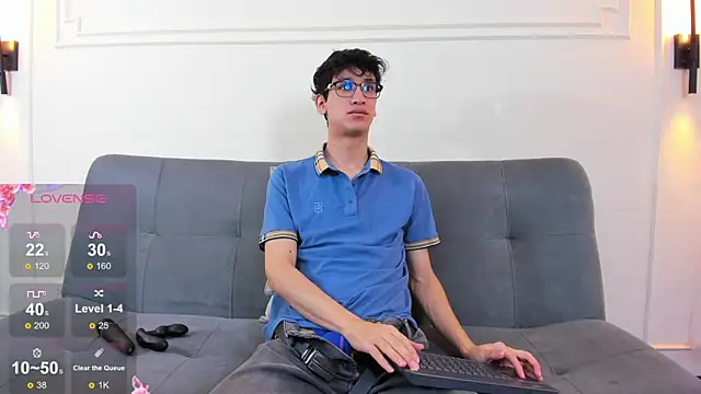 Cum hunters online show from April 2026 03:20:01 AM