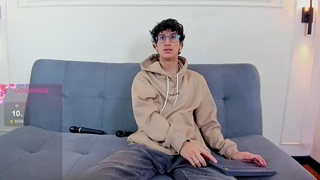 Cum hunters online show from June 2026 03:09:01 AM
