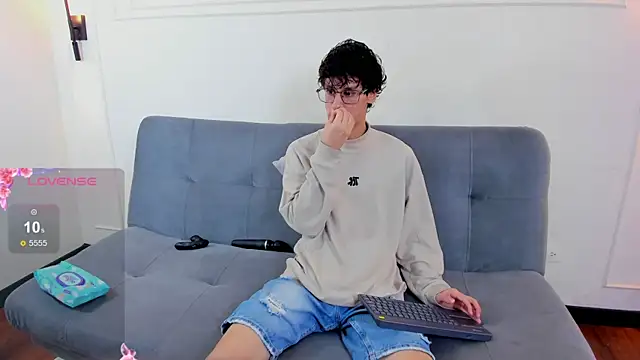 Cum hunters online show from June 2026 03:09:02 AM