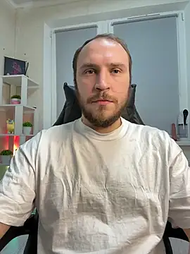 Snapshot of _XxX-XxX_ chatting on March 2025 02:04:01 AM XxX-XxX online show from March 2025 02:04:01 AM