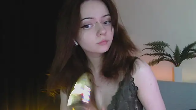 Snapshot of miuri_miy chatting on February 2025 07:30:02 PM miuri miy online show from February 2025 07:30:02 PM