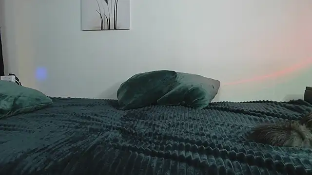 Snapshot of miuri_miy chatting on February 2025 10:26:01 PM miuri miy online show from February 2025 10:26:01 PM