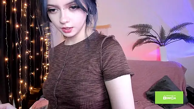 Snapshot of miuri_miy chatting on February 2025 05:27:01 PM miuri miy online show from February 2025 05:27:01 PM