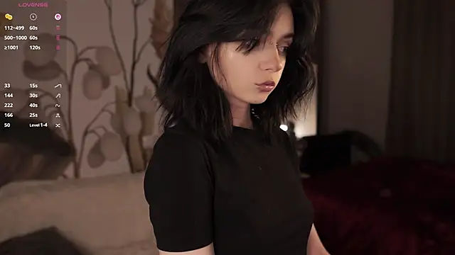 Snapshot of miuri_miy chatting on September 2025 04:22:02 PM miuri miy online show from September 2025 04:22:02 PM