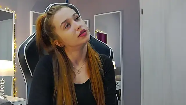 Snapshot of Eva_Lovvia_ chatting on January 2025 09:22:01 PM Eva Lovvia  online show from January 2025 09:22:01 PM