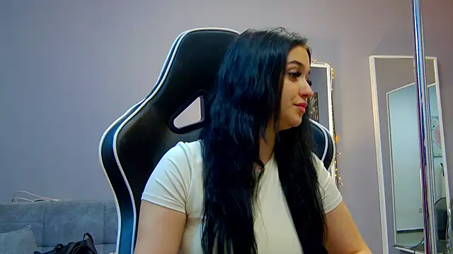 Snapshot of Eva_Lovvia_ chatting on March 2025 06:30:01 PM Eva Lovvia  online show from March 2025 06:30:01 PM