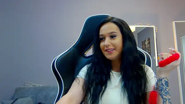 Snapshot of Eva_Lovvia_ chatting on March 2025 09:37:01 PM Eva Lovvia  online show from March 2025 09:37:01 PM